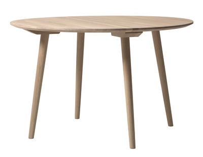 And Tradition In Between Table - Ø 120 cm - Oak. White oak