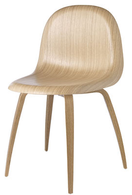 Gubi 5 Chair - Oak shell & legs. Oak
