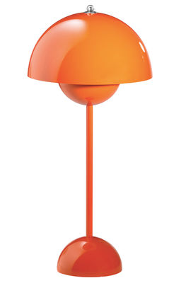 And Tradition FlowerPot VP3 Table lamp. Orange