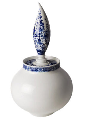 Moooi Delft Blue 2 Vase. White,Blue