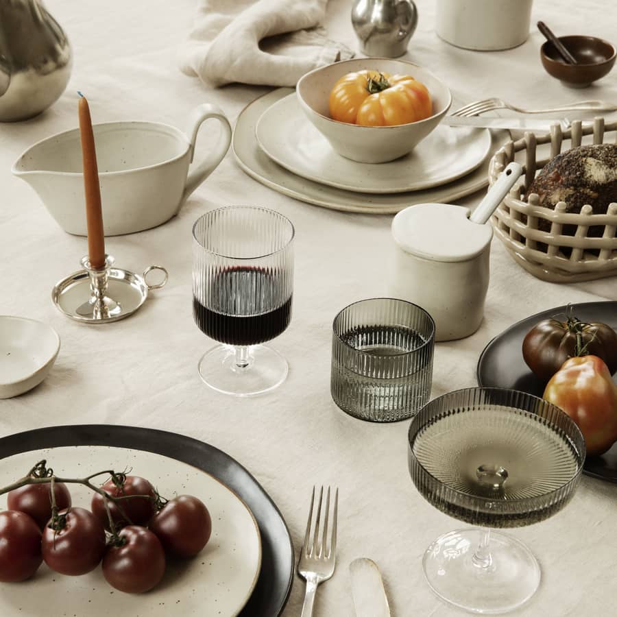 Assiette Flow Ferm Living - Style tradi chic