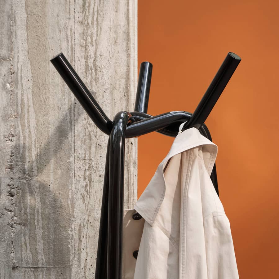 Portemanteau sur pied Knit Hay - Design scandinave