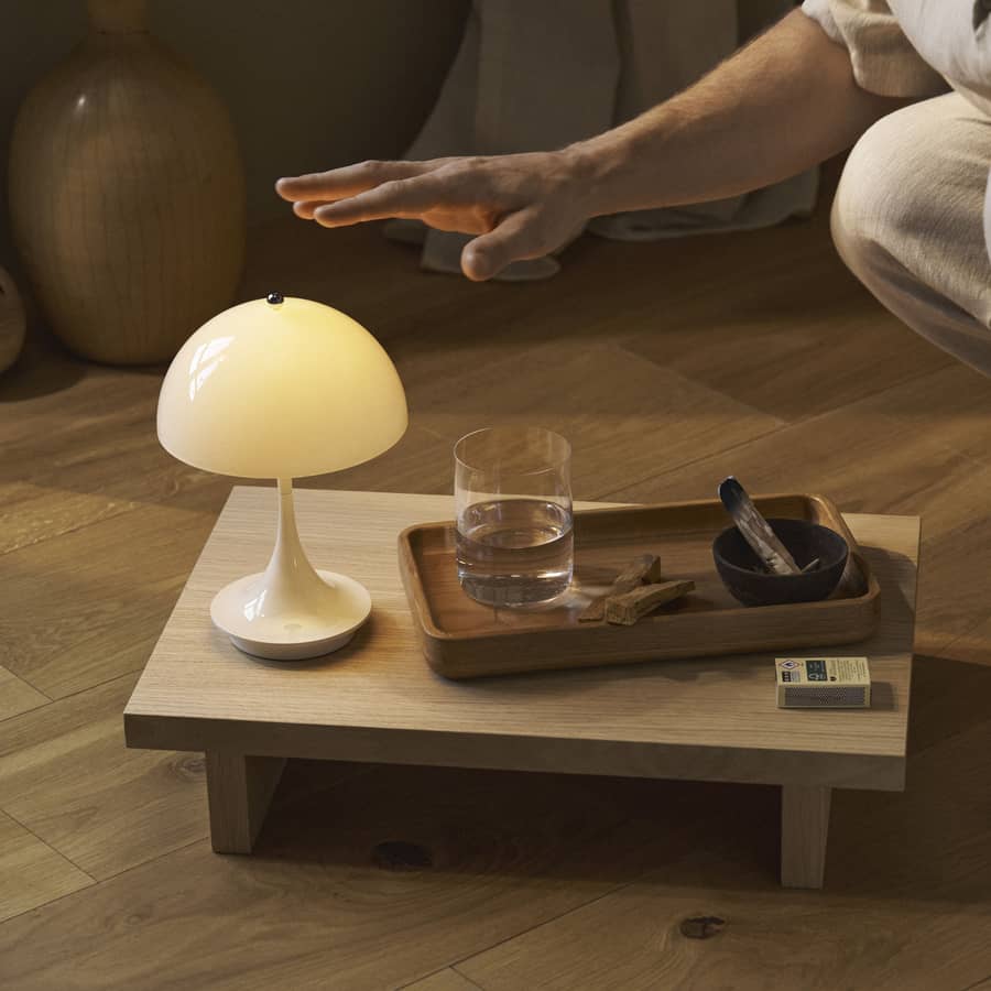 Lampe extérieur sans fil rechargeable Panthella 160 V3  Louis Poulsen - tendances déco design 2026