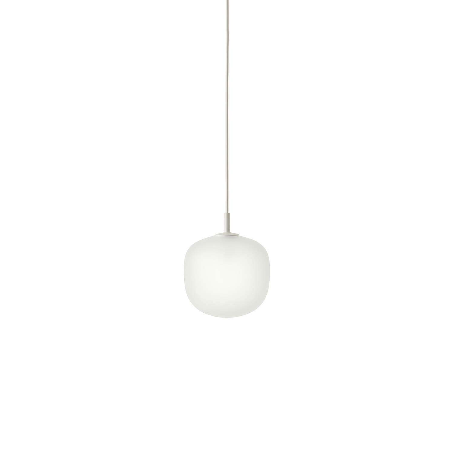 Muuto - Pendelleuchte Rime - Weiß - Mundgeblasenes Glas - Designer Taf Studio