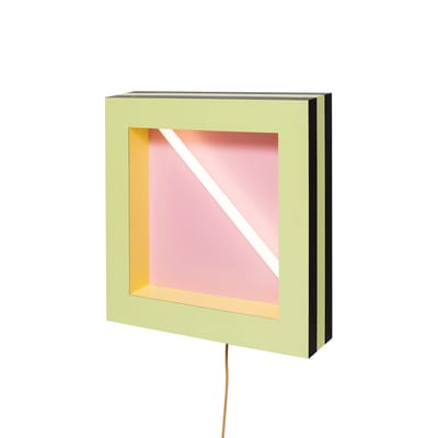 Applique avec prise Negresco plastique bois rose jaune / By Martine Bedin, 1981 - 60 x 60 cm - Memph