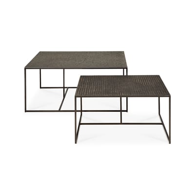 Tables gigognes Pentagon métal noir / Set de 2 - Plateaux sculptés main - Ethnicraft