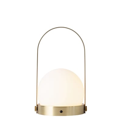 audo copenhagen - lampe sans fil rechargeable carrie en verre, verre opalin couleur métal 26.78 x 24.5 cm designer norm architects made in design