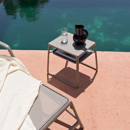Pop End table composite material beige / 44 x 39.5 x H 38.5 cm - NARDI