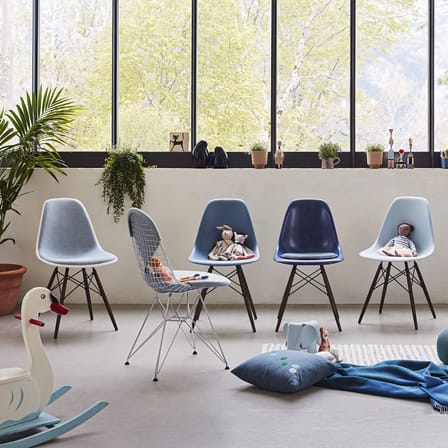 Wire Chair DKR Chair metal silver / By Charles & Ray Eames, 1951 - Vitra