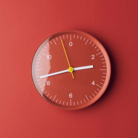 Horloge murale  plastique rouge / Jasper Morrison, 2008 - Recyclé - Hay