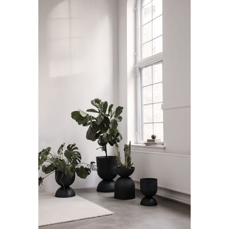 Hourglass Large Flowerpot metal black / Metal - Ø 50 x H 73 cm - Ferm Living