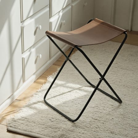Klapphocker Nola leder grün - BROSTE COPENHAGEN