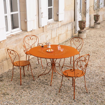 Table ronde 1900 / Ø 117 cm - Trou parasol / 8 personnes - Fermob