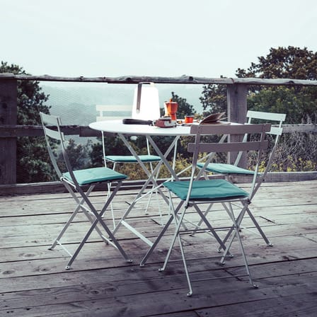 Table pliante Bistro métal vert / Ø 96 cm - 5 personnes / Trou parasol - Fermob
