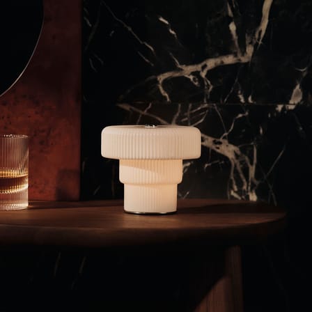 Lampe sans fil rechargeable Ripple LED verre blanc / H 10 cm - Ferm Living