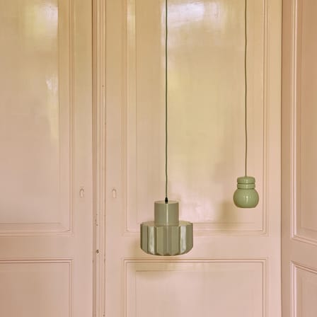 Suspension Bulb céramique vert / Ø 13 x H 15,2 cm - HK LIVING