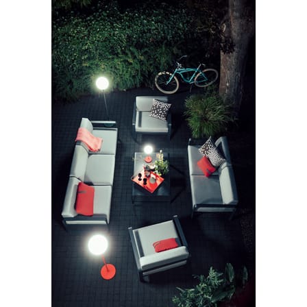 Lampadaire d'extérieur sans fil Mooon! LED / Sphère plastique - H 134 cm - Bluetooth - Fermob