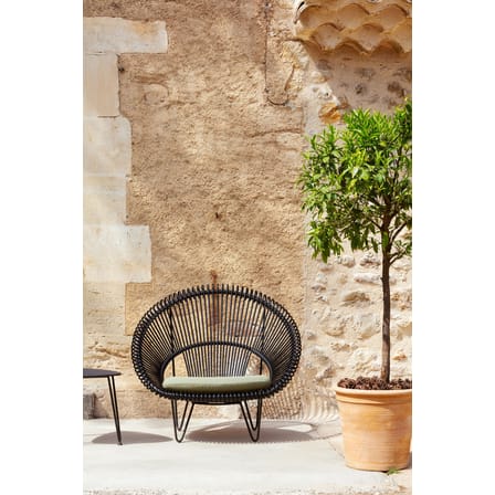 Fauteuil rembourré Roy Cocoon / Osier polyéthylène tressé main - Vincent Sheppard