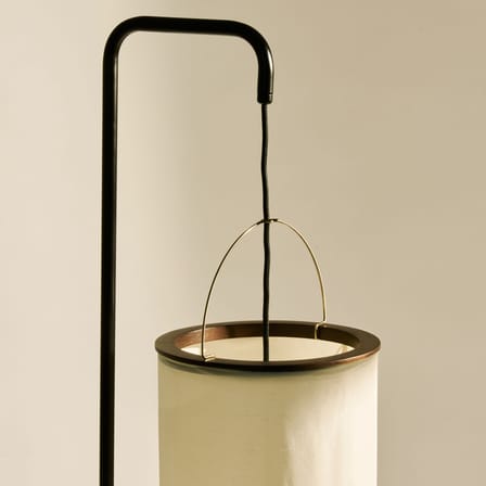 Stehleuchte Silk Lantern textil beige / Naturseide – 1951 - Gubi
