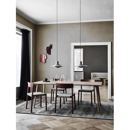 Chaise empilable Betty TK1 tissu bois noir / Sangles en lin - &tradition