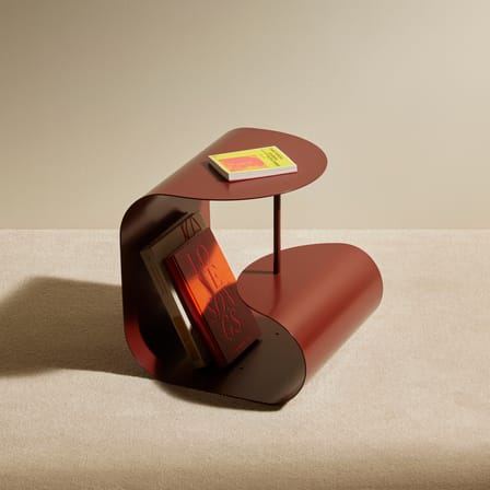 Table d'appoint Gégé métal rouge / 45 x 45 x H 45 cm - Maison Sarah Lavoine