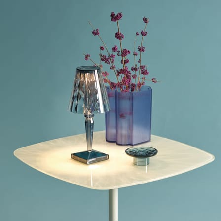 Vase Okra plastique violet / H 24 cm - Recyclé / Patricia Urquiola, 2023 - Kartell