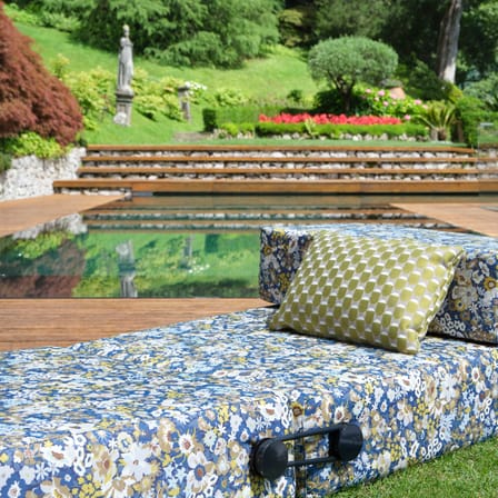 Coussin d'extérieur Liberty tissu jaune / 45 x 32 cm - Kartell