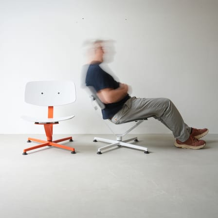 Fauteuil pivotant Arba / Contreplaqué - Bouroullec, 2024 - raawii