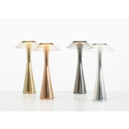 Lampada senza fili ricaricabile Space Indoor LED materiale plastico rame / LED - Ricaricabile - Kartell