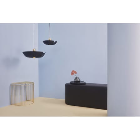 Table d'appoint Curva métal or / 34 x 48 x H 45 cm - AYTM