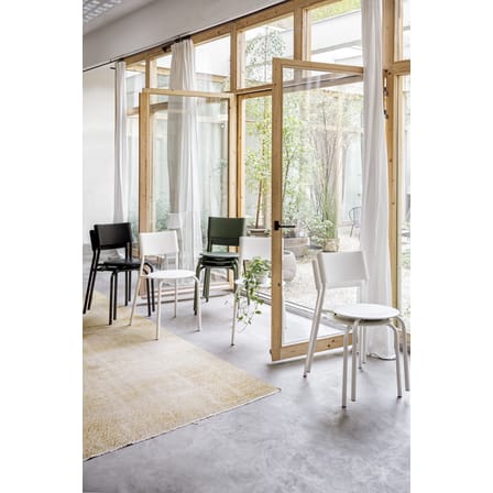 Chaise empilable SSDr plastique noir / Plastique recyclé - TIPTOE