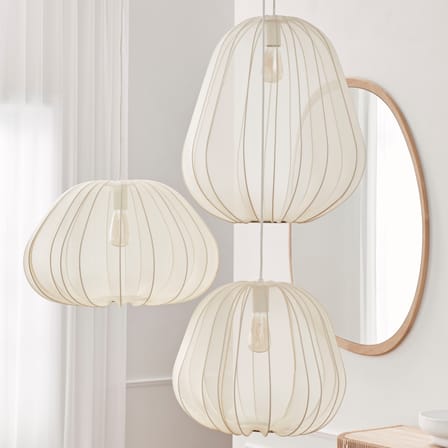 Suspension Balloon tissu beige / Résille translucide - Ø 57 x H 35,5 cm - Bolia