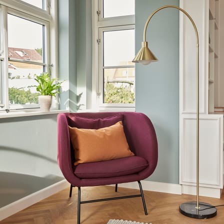 Lampadaire Pipe métal or / H 168 cm - Orientable - HÜBSCH