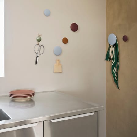 Set de 5 patères The Dots Wood / Bois - Différents diamètres - Muuto