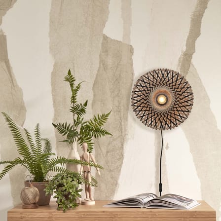 Applique avec prise Kalimantan fibre végétale bois beige / bambou / Ø 30 cm - GOOD&MOJO