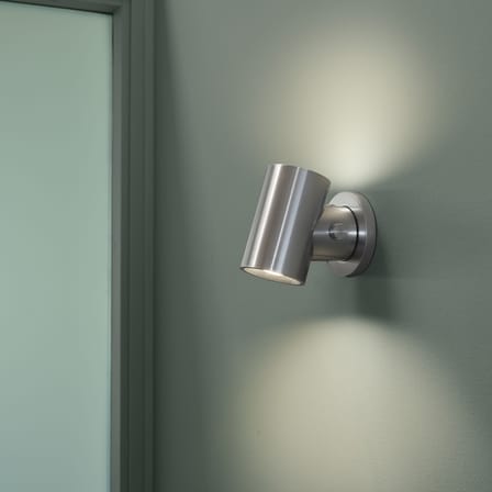 Applique avec prise Beam LED / Éclairage double orientable - Muuto