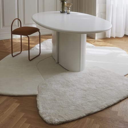 Teppich Mola textil beige / 288 x 209 cm - AYTM