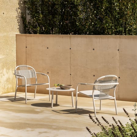 Cleo Stackable Lounge chair with armrests plastic material beige / Polypropylene rope - Vincent Sheppard