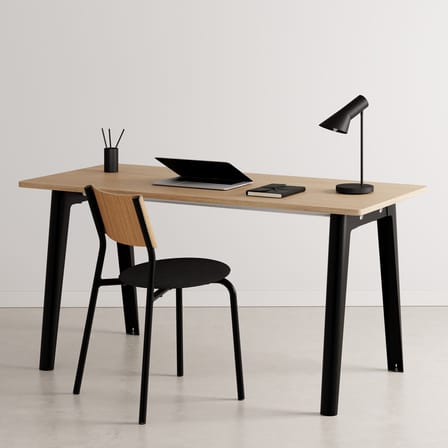 Bureau New Modern bois noir / 150 x 70 cm - Chêne éco-certifié - TIPTOE
