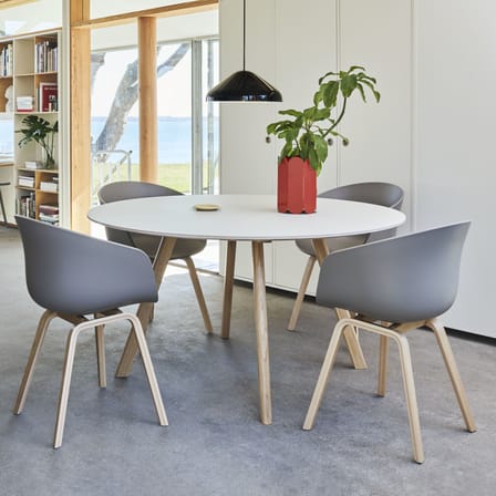Fauteuil  About a chair AAC22 plastique gris / Recyclé - Hay