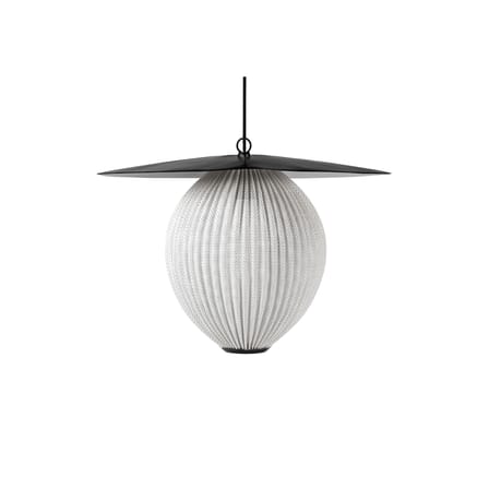 Suspension Satellite Large métal blanc / Matégot - Réédition 1953 - Gubi