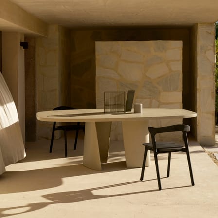 Table ovale Canyon Outdoor pierre gris / 230 x 115 cm - Béton - Ethnicraft