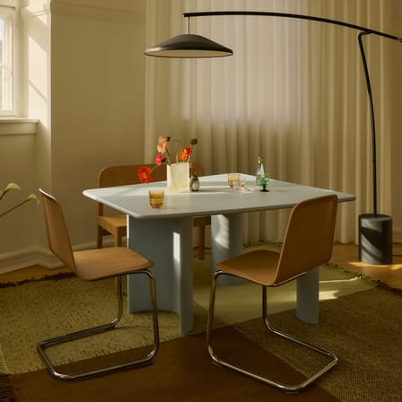 Lampadaire Contra métal noir / Orientable - H 188 x L 256 cm - Muuto