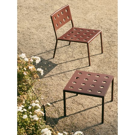 Table basse Balcony métal rouge / 50 x 51,5 cmx H 39 cm - Bouroullec, 2022 - Hay