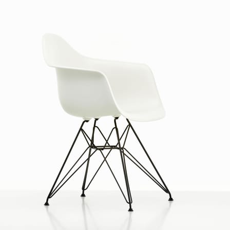 Fauteuil DAR - Eames Plastic Armchair plastique blanc / (1950) - Pieds noirs - Vitra