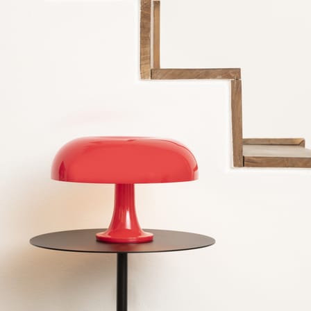 Lampe de table Nessino plastique rouge / Ø 32 x H 23 cm - Réédition 1960s - Artemide