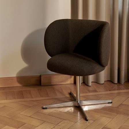 Fauteuil pivotant Rico tissu gris / Tissu bouclé - Ferm Living