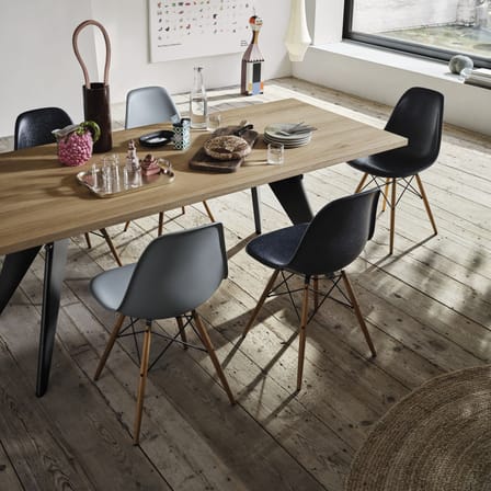 Chaise RE DSW - Eames Plastic Side Chair plastique gris / (1950) - Pieds bois clair / Recyclé - Vitra