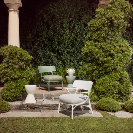 Fauteuil rembourré A.I. Lounge OUTDOOR tissu bleu - Kartell