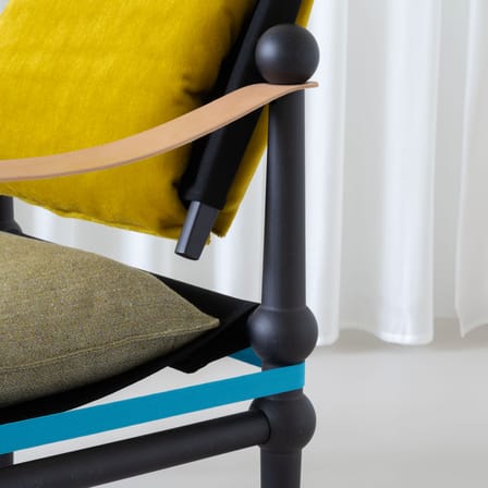 Fauteuil rembourré Twain tissu jaune / Konstantin Grcic, 2024 - Magis